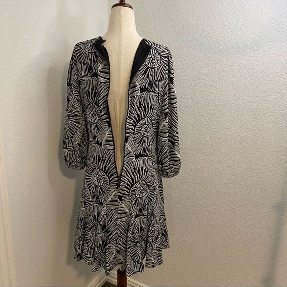 WHBM White Black Fossil Floral Print Midi V Neck AS SEEN ON TV!   SZ 4 - Picture 8 of 11